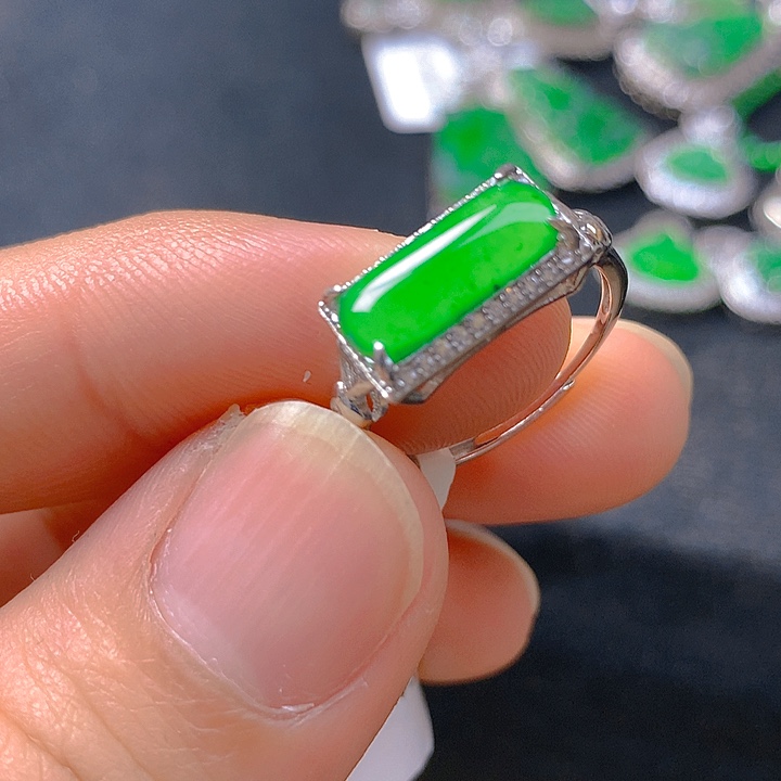 翡翠银S925镶嵌颈饰