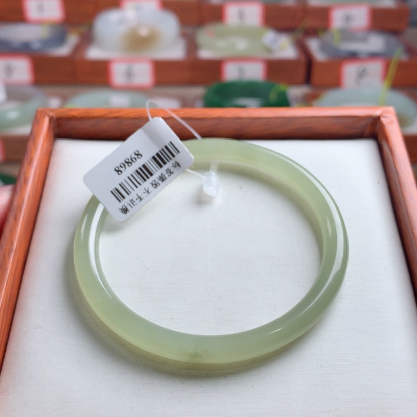 【闪购商品】和田玉手镯未镶嵌53.5