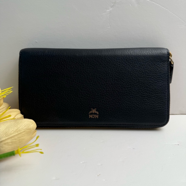 95新 MCM 95新MCM黑色长款钱包