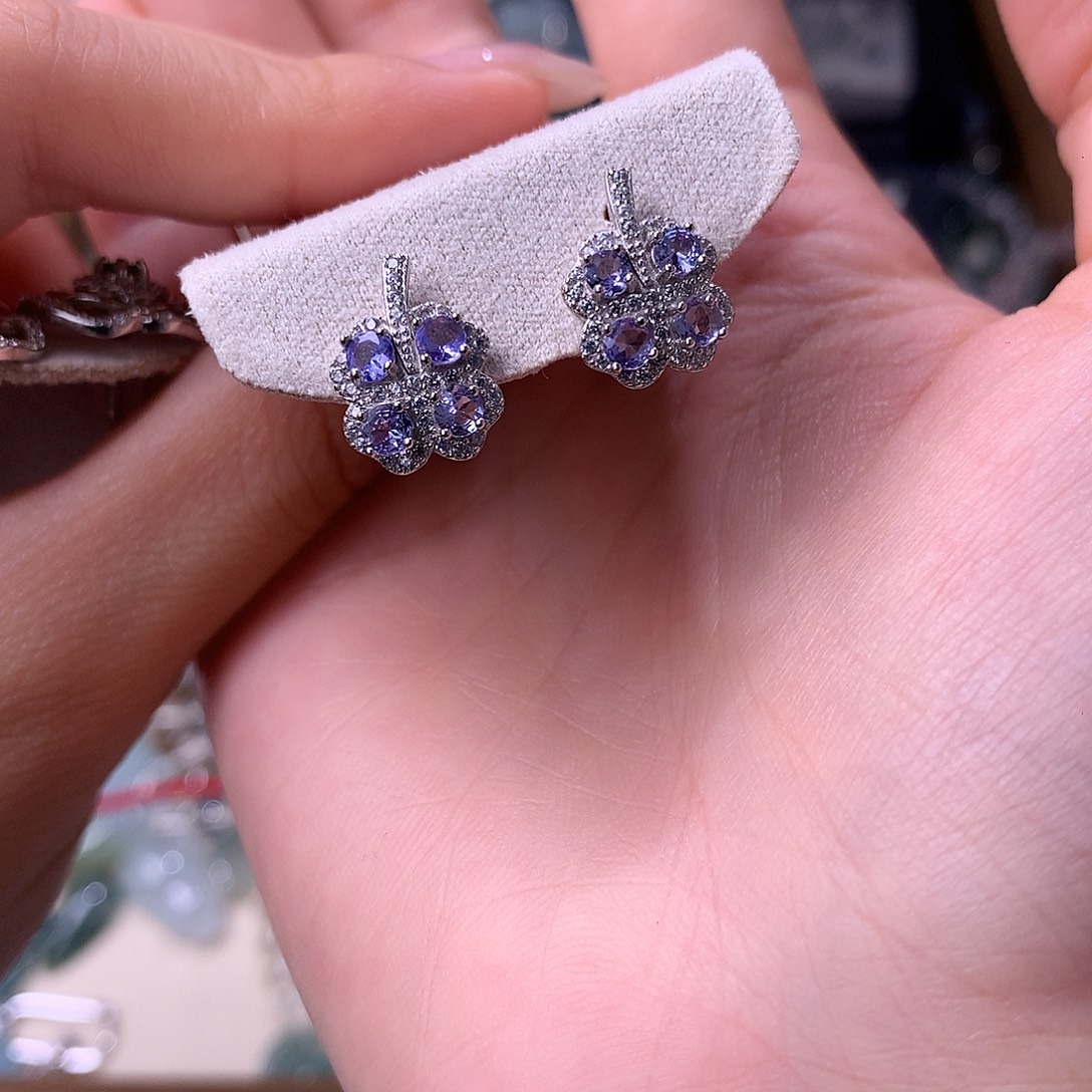 坦桑石银S925镶嵌耳饰耳钉