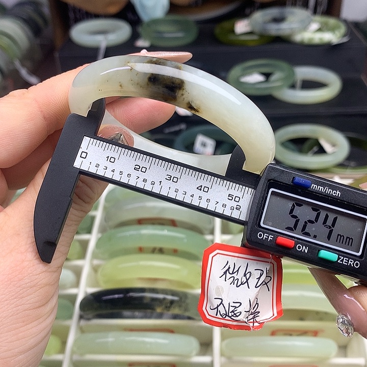 蛇纹石玉手镯未镶嵌34