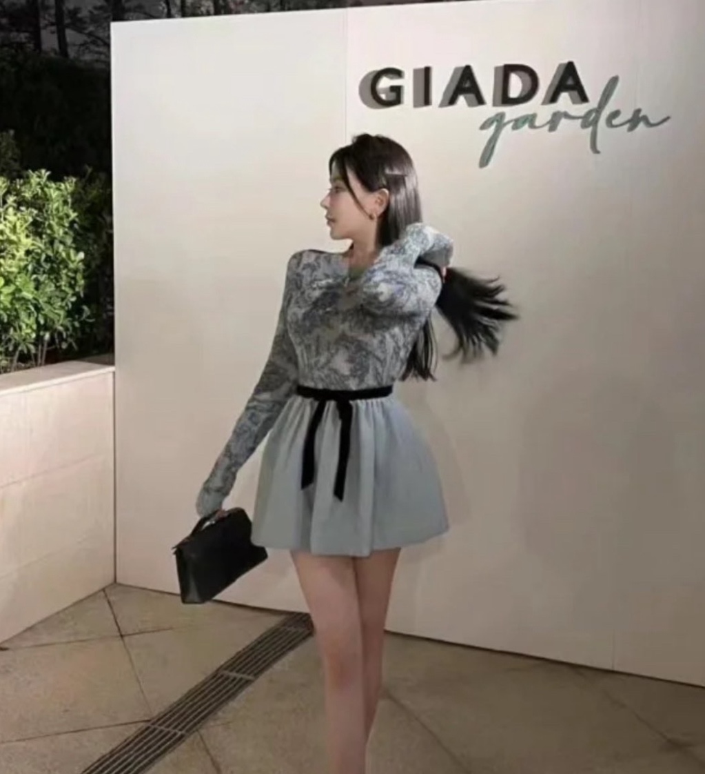 全新未使用 DIOR/迪奥 蓝色镂空圆领长袖针织衫套头打底衫 129316