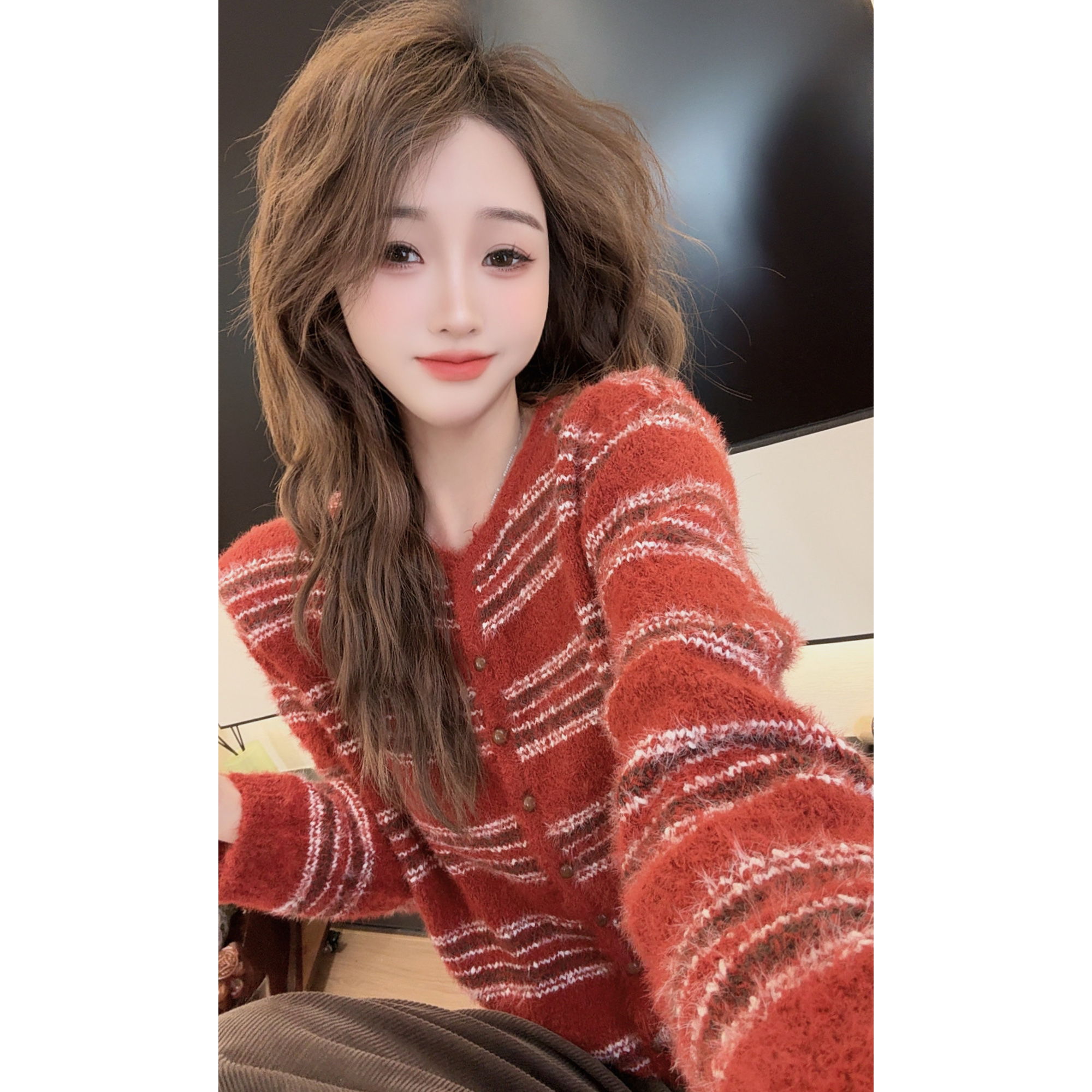 【陈陈私服】时尚慵懒显白拼色毛衣洋气显瘦长袖针织开衫25120403