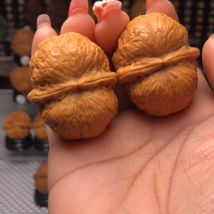 橄榄核把件5峭壁元宝