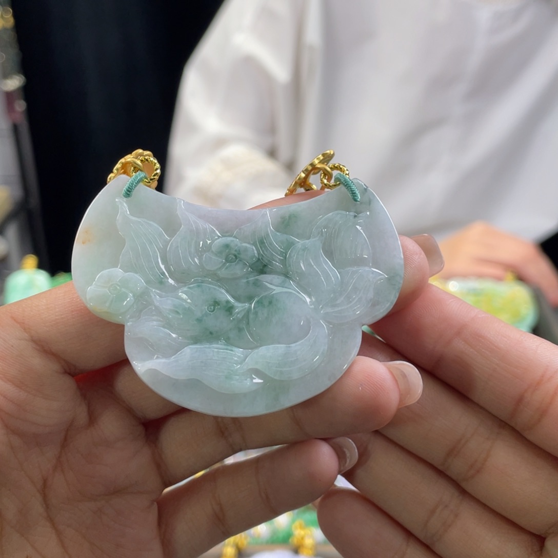 翡翠颈饰未镶嵌代编织