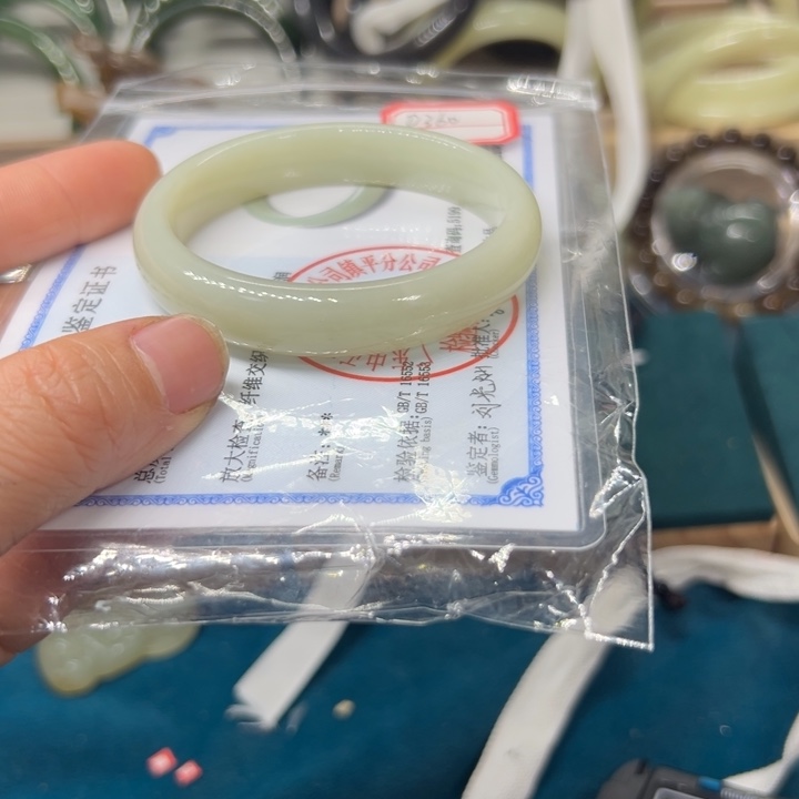 和田玉手镯未镶嵌54圈围0360