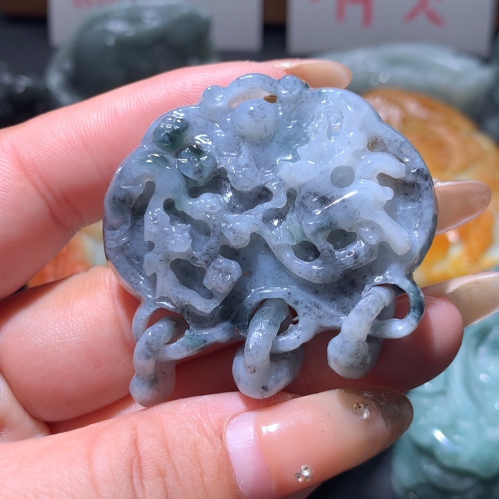 翡翠未镶嵌颈饰保真天然A货翡翠