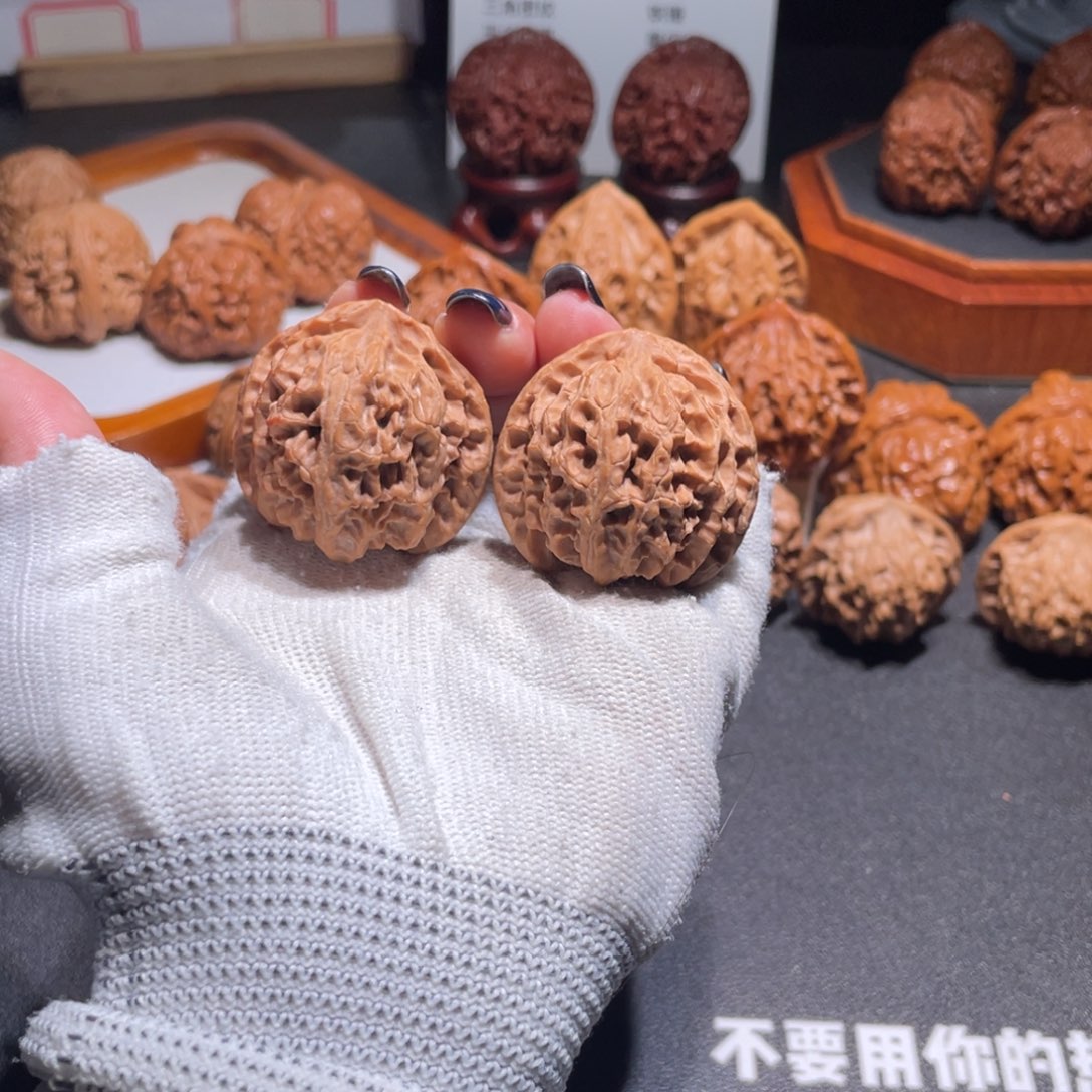 吊坠文玩核桃苹果园37.34 9291