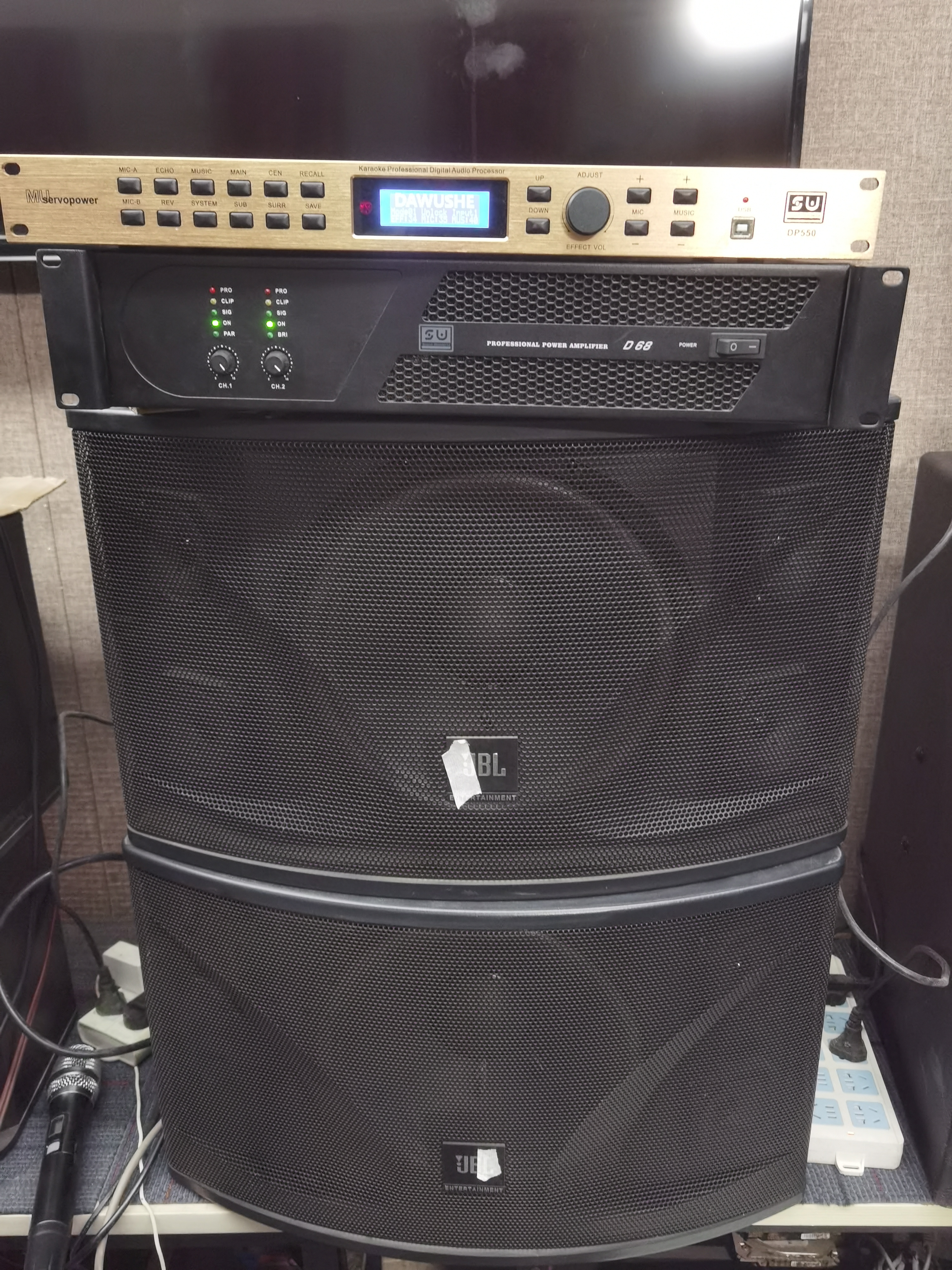 Ktv12寸套装 ，ki112音响功放效果器话筒一套，不包邮音箱