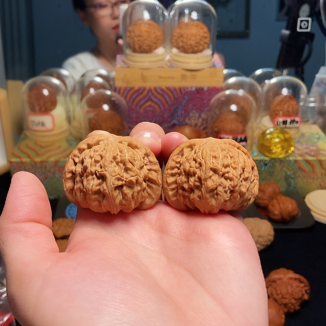 吊坠猴头核桃45全品闷白