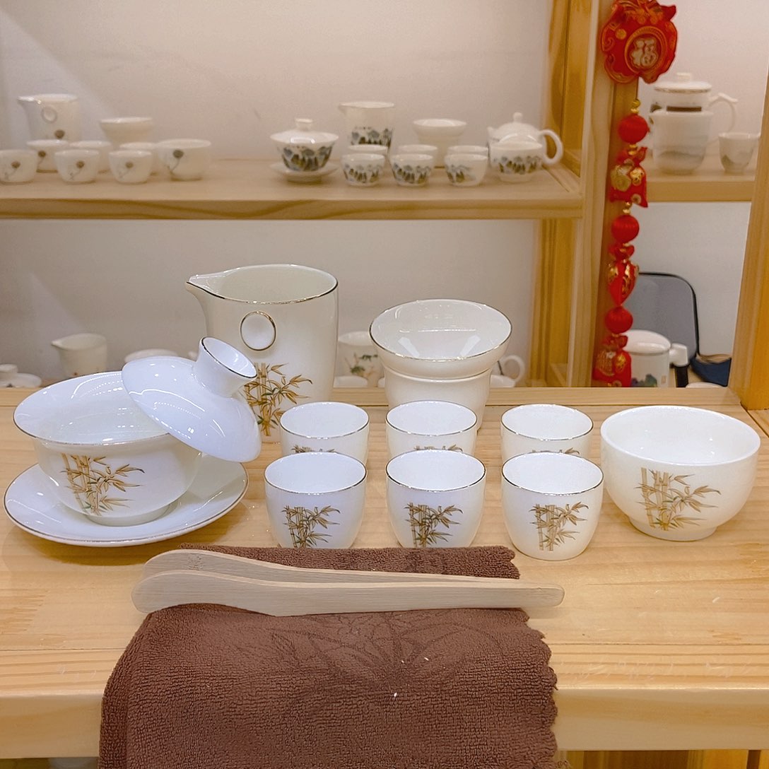 羊脂玉瓷茶具套装