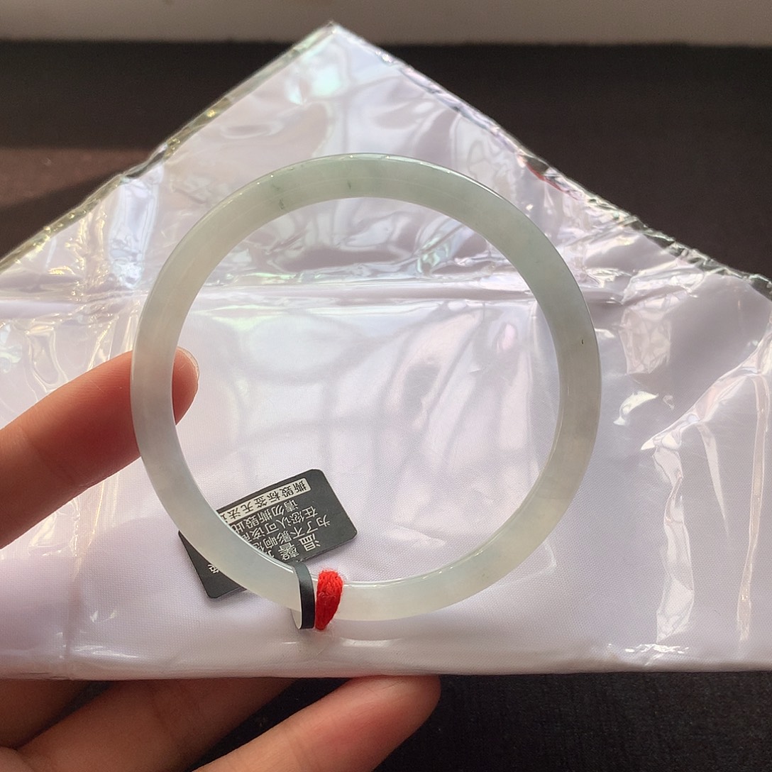 翡翠未镶嵌手镯56