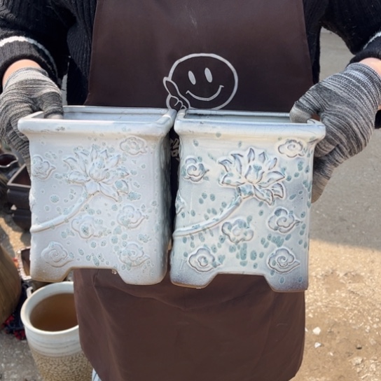 红陶口16高19瑕疵