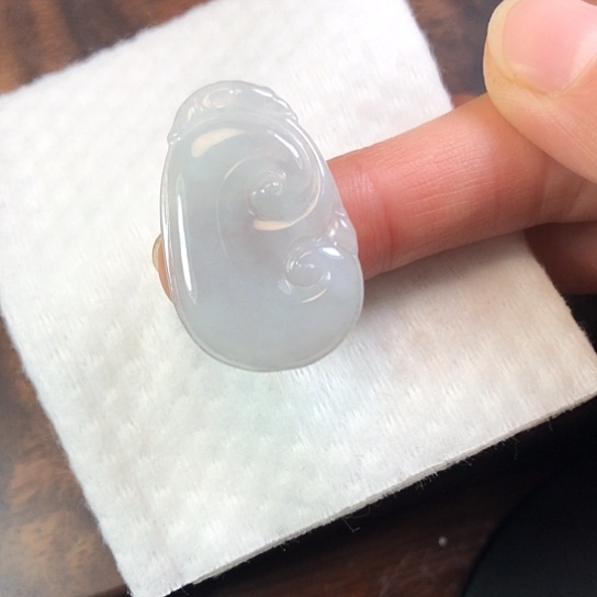 翡翠未镶嵌颈饰缅甸A货，每天下午1点半开播