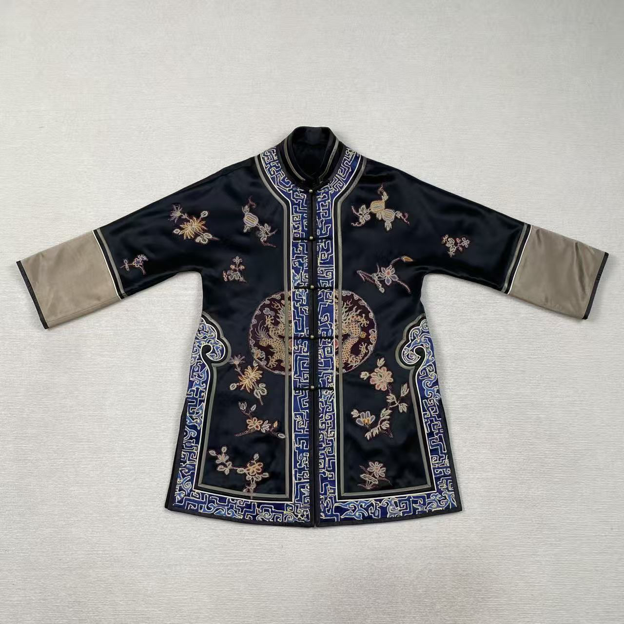 云饰图腾原创新中式国风女装新款重工刺绣高级感中长真丝对开外套