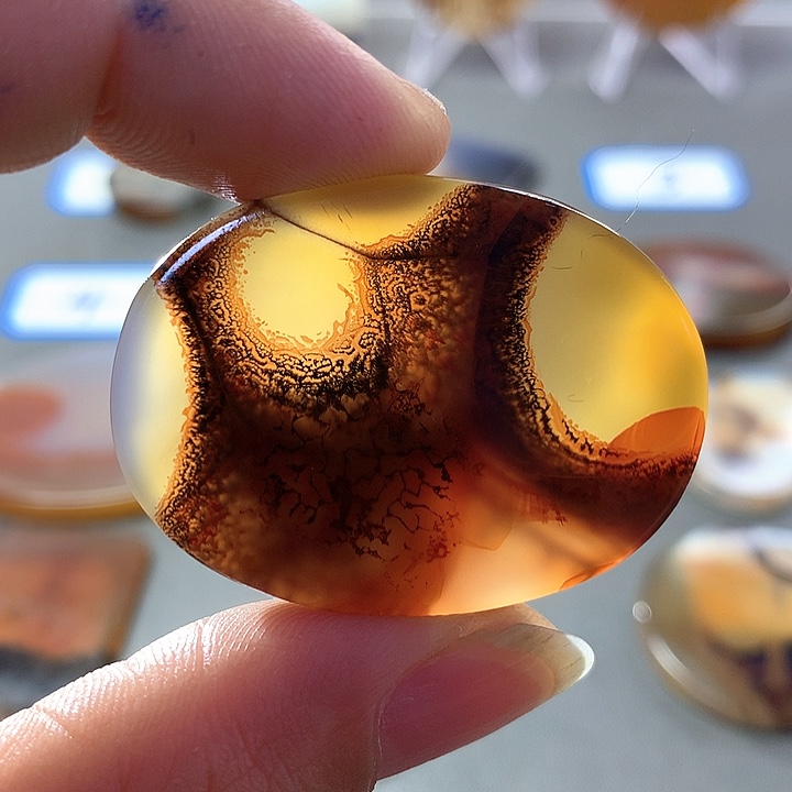 未镶嵌颈饰玛瑙/玉髓