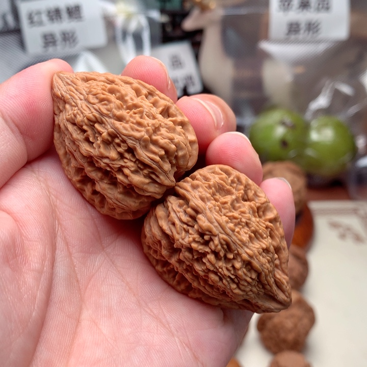 文玩核桃把件塔尖全品  1号