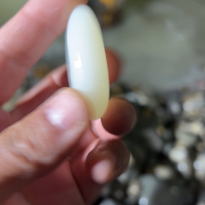 和田玉（糖玉）未镶嵌珠宝奇石