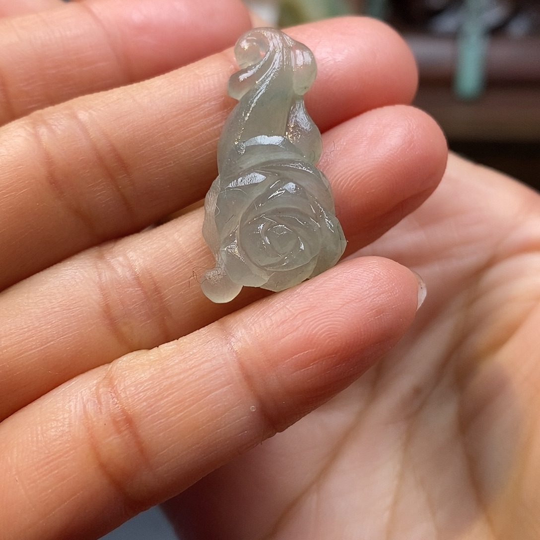 定制翡翠未镶嵌毛货抛光