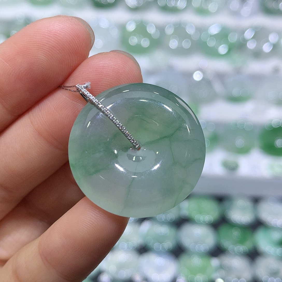 翡翠吊坠(不含链)未镶嵌