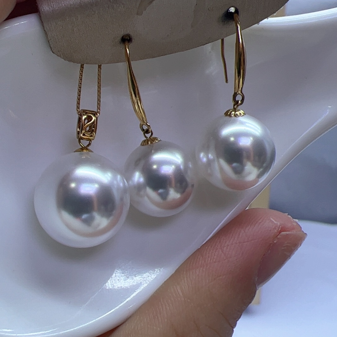 淡水珍珠吊坠(赠链)18K金镶嵌