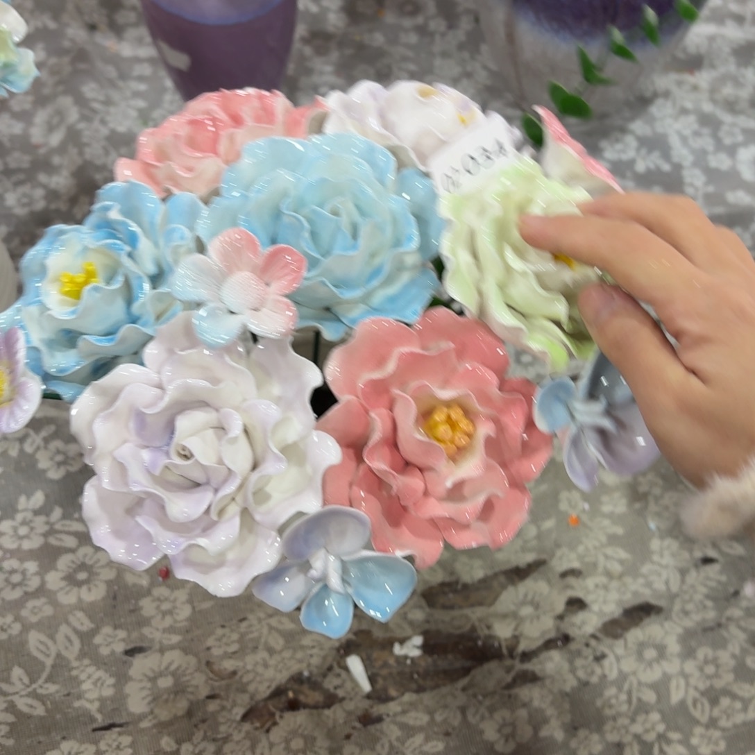 234 陶瓷花拍满20元发货，退款拉黑