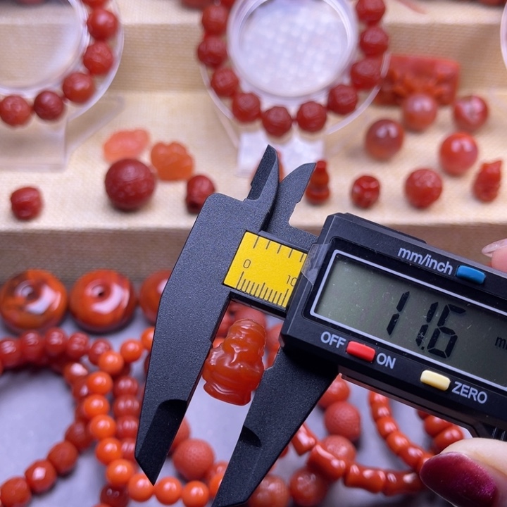 手串未镶嵌南红玛瑙财神