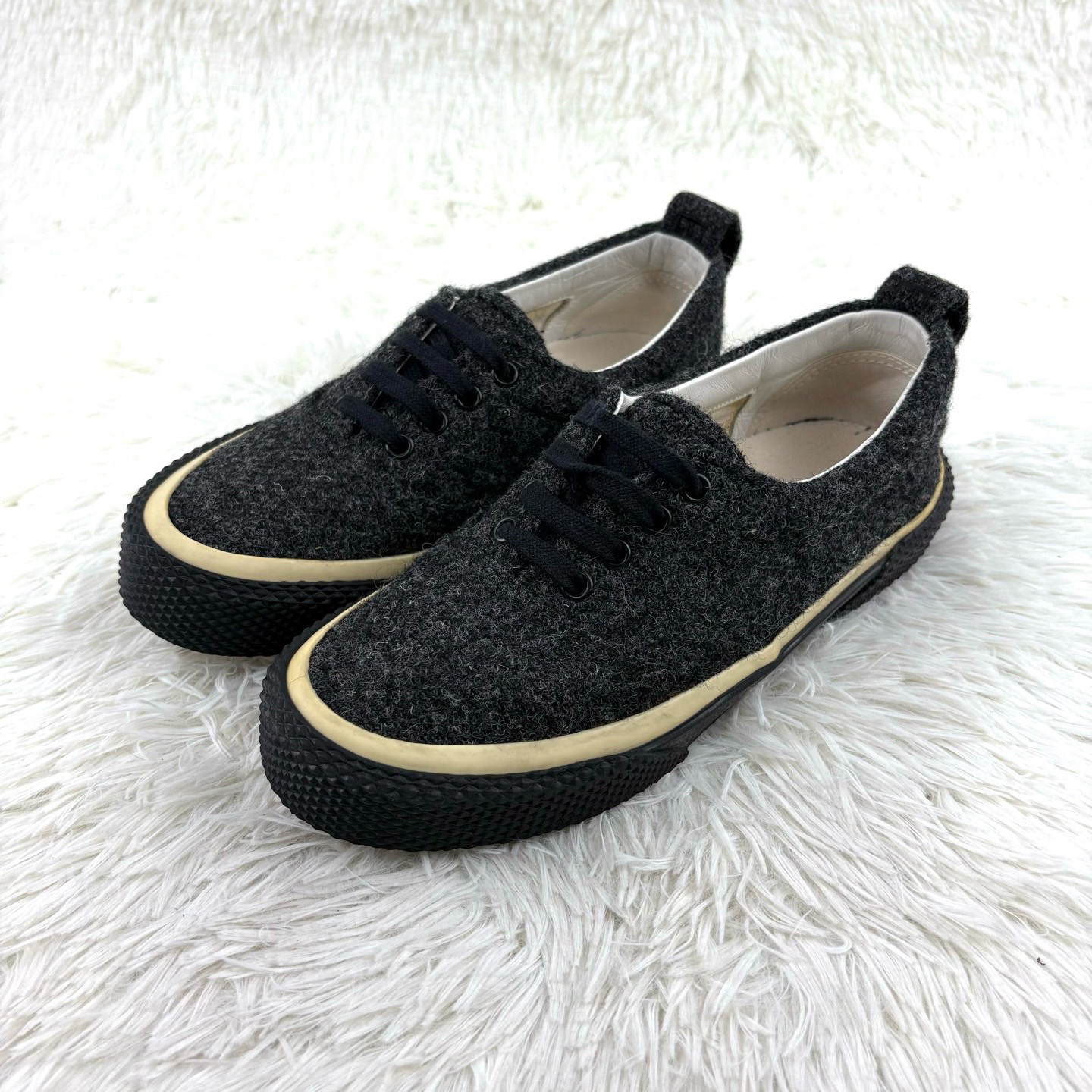 99新 Celine/思琳 黑灰色毛呢帆布鞋39码14577520