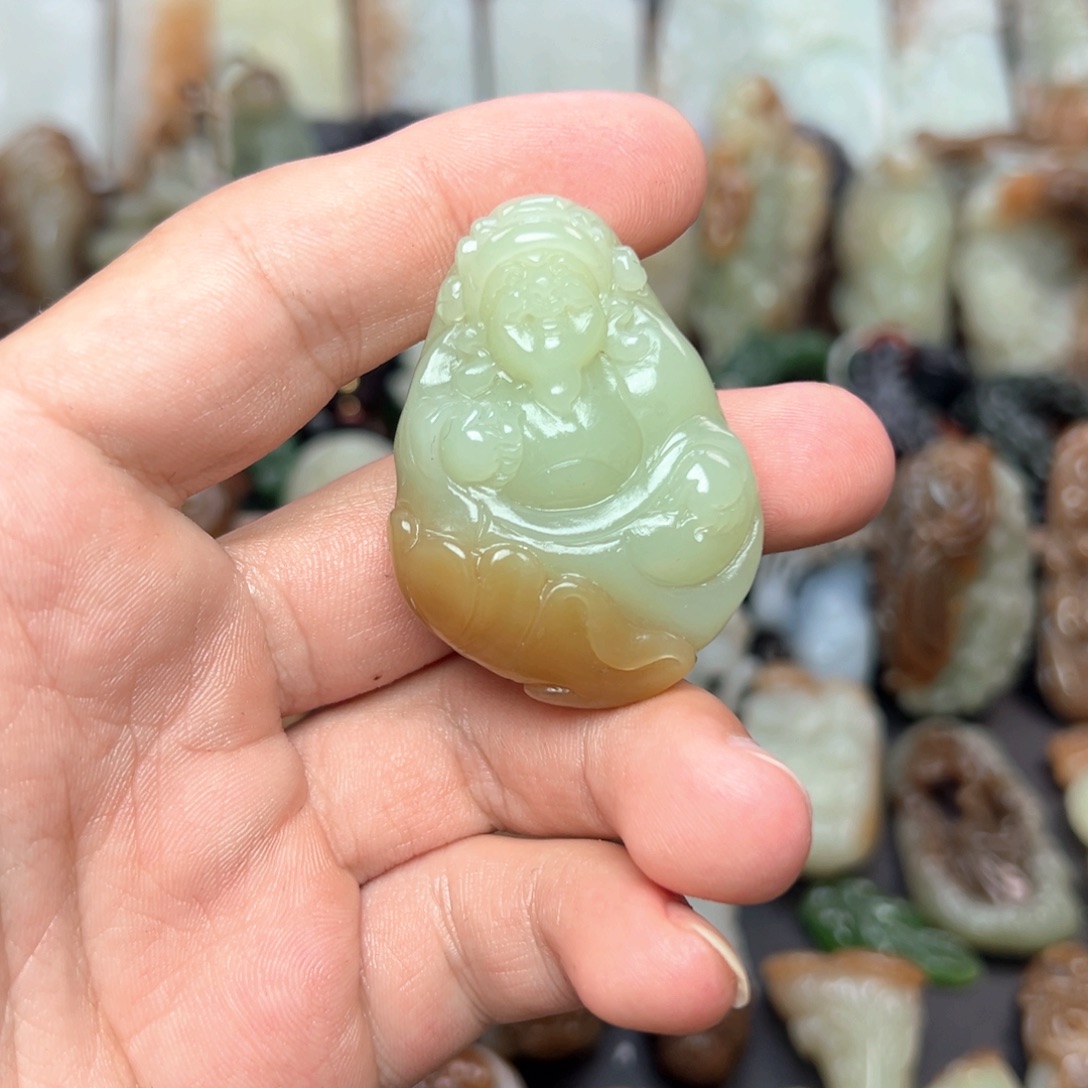 和田玉未镶嵌挂件