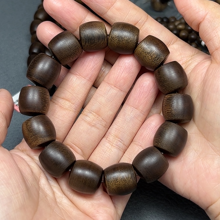 狗***子沉香碎屑沉香白棋玉化1.6