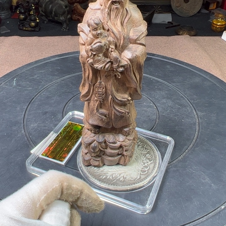 精品摆件工艺品等