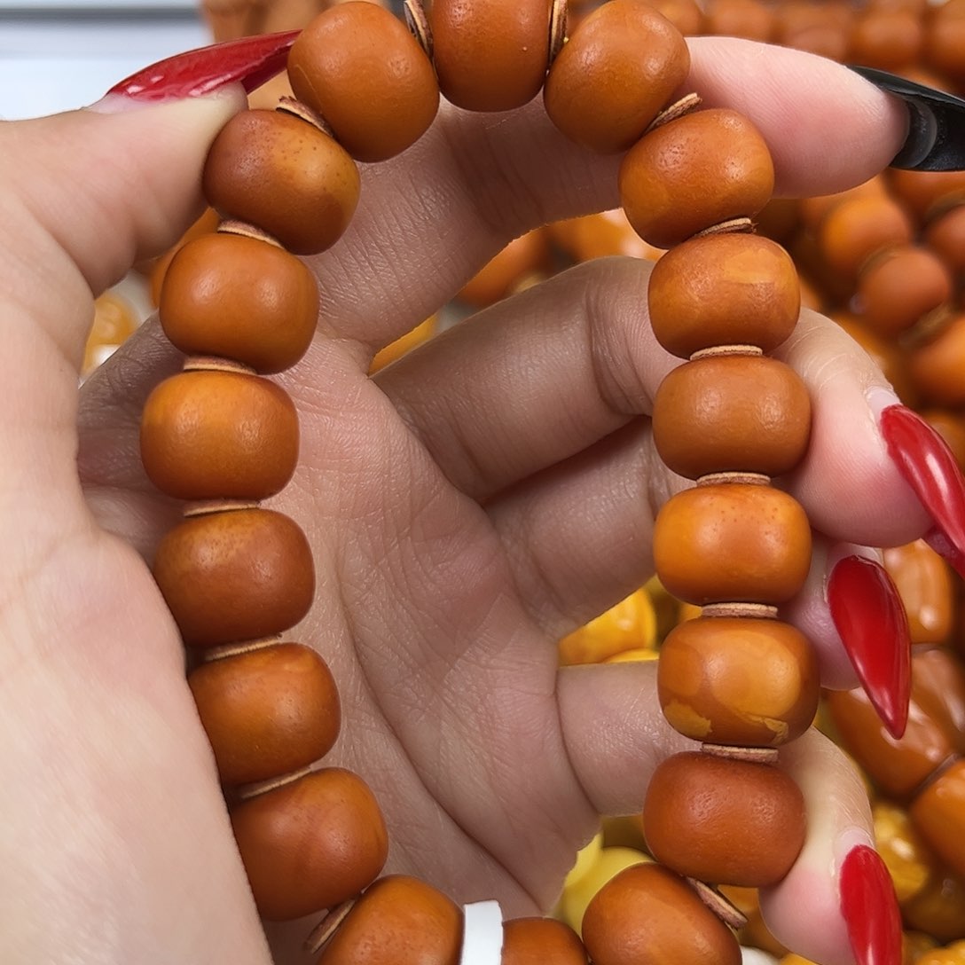 琥珀颈饰未镶嵌蜜蜡