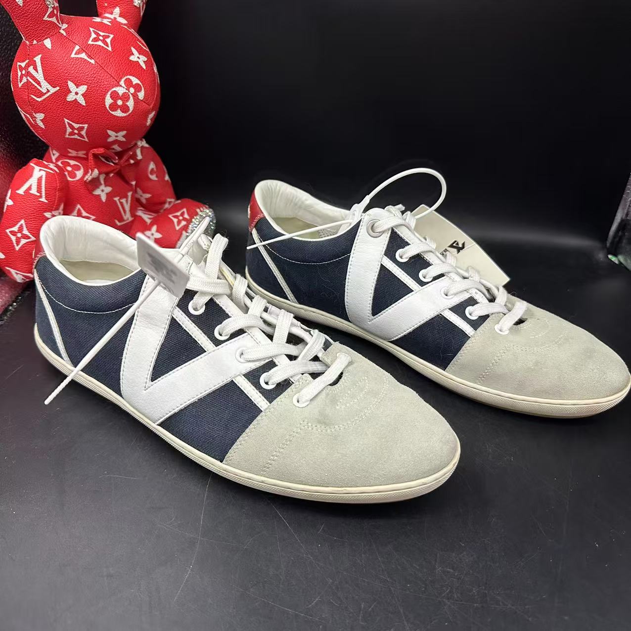 95新 LouisVuitton/路易威登 【AO福利】42欧码 灰蓝麂皮板鞋bd150