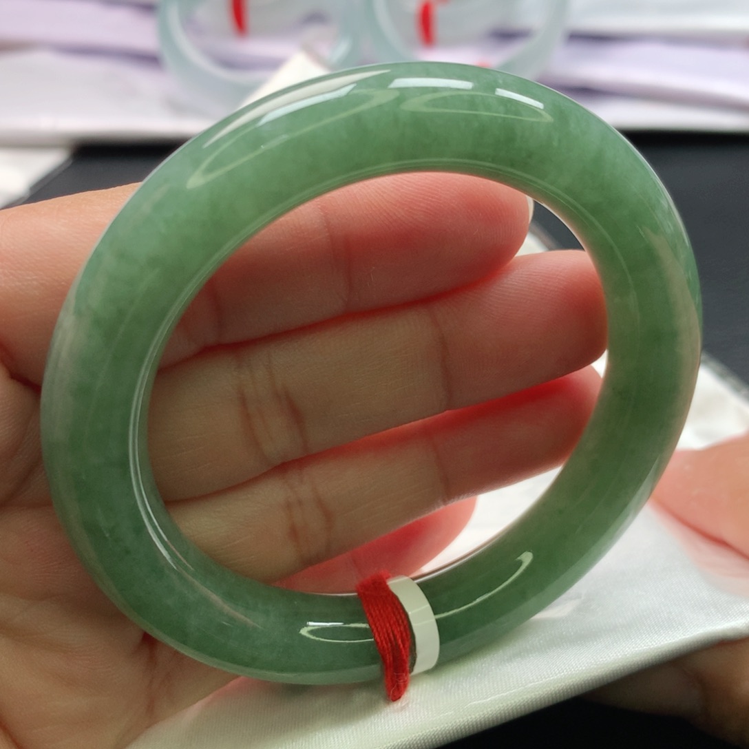 翡翠手镯未镶嵌缅甸52