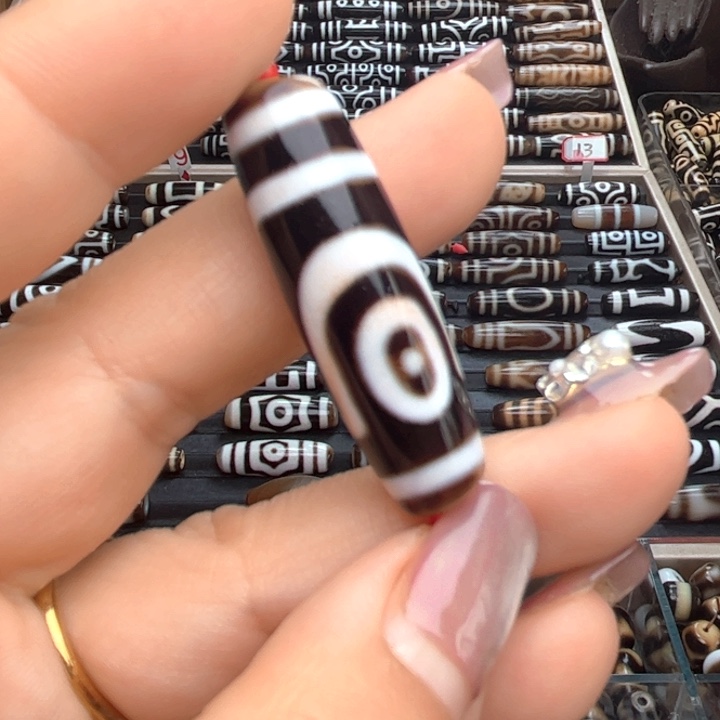 玛瑙/玉髓颈饰未镶嵌一****间