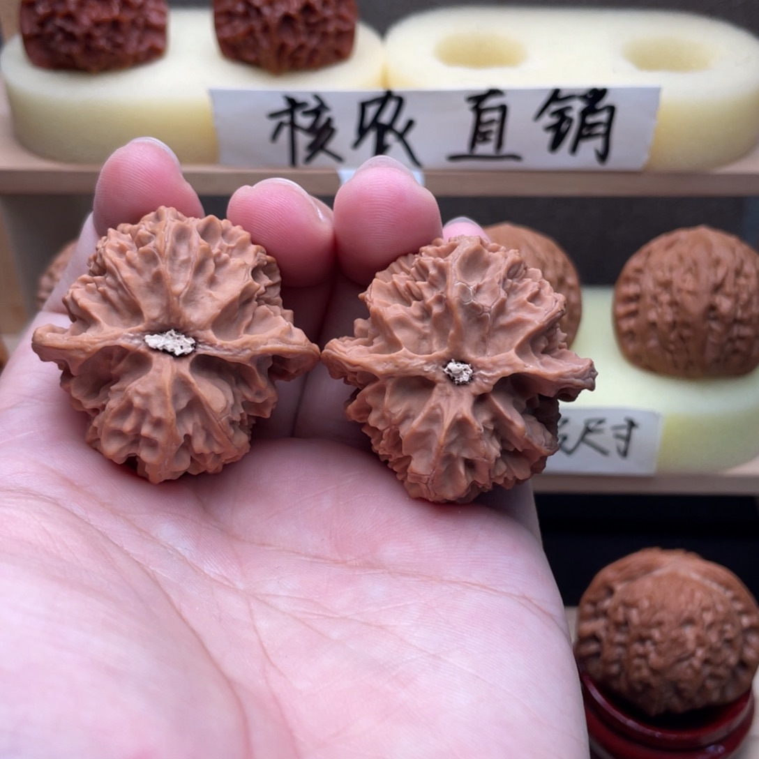 文玩核桃吊坠性价比苹果圆41➕，43.5克