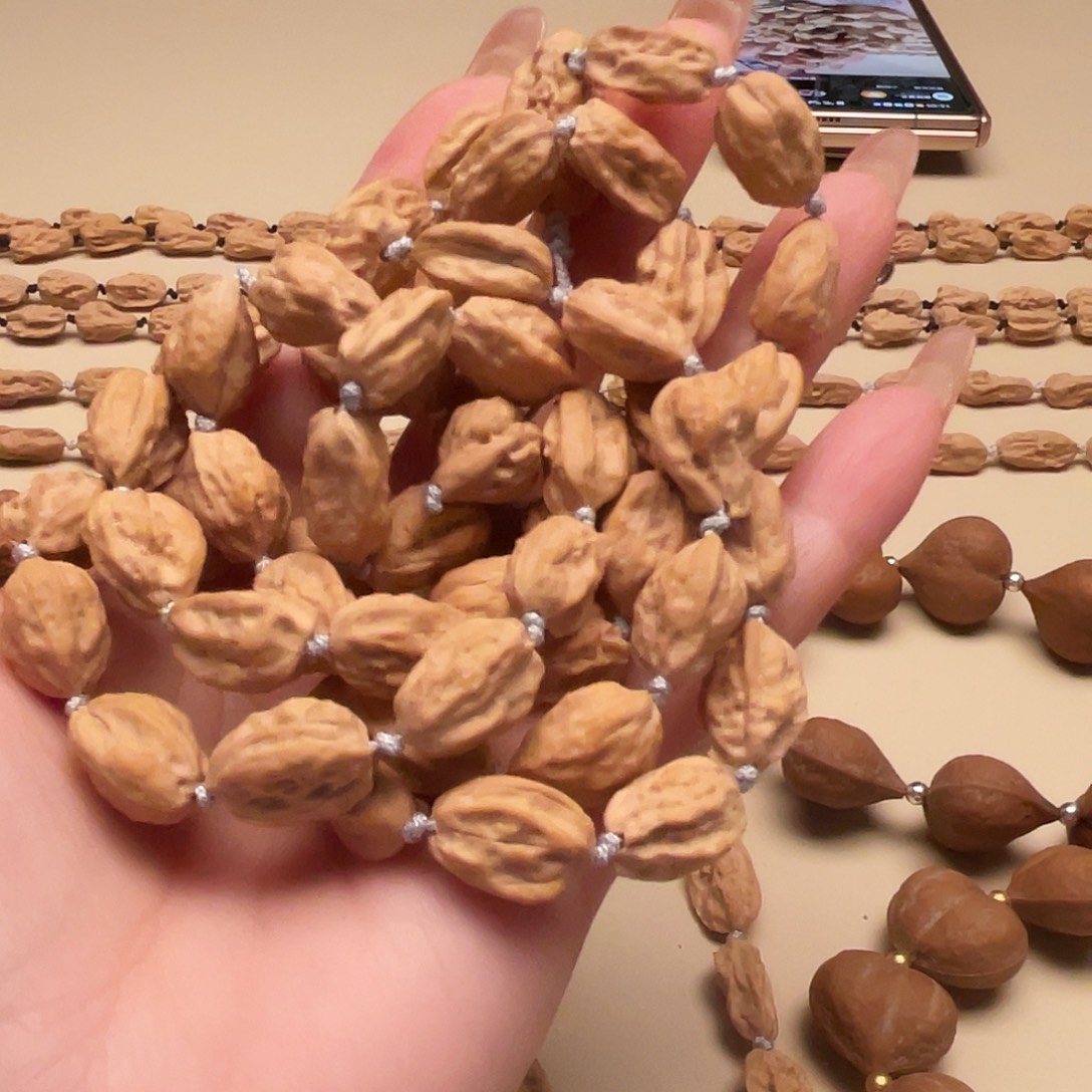 实***点吊坠文玩核桃异形脖挂