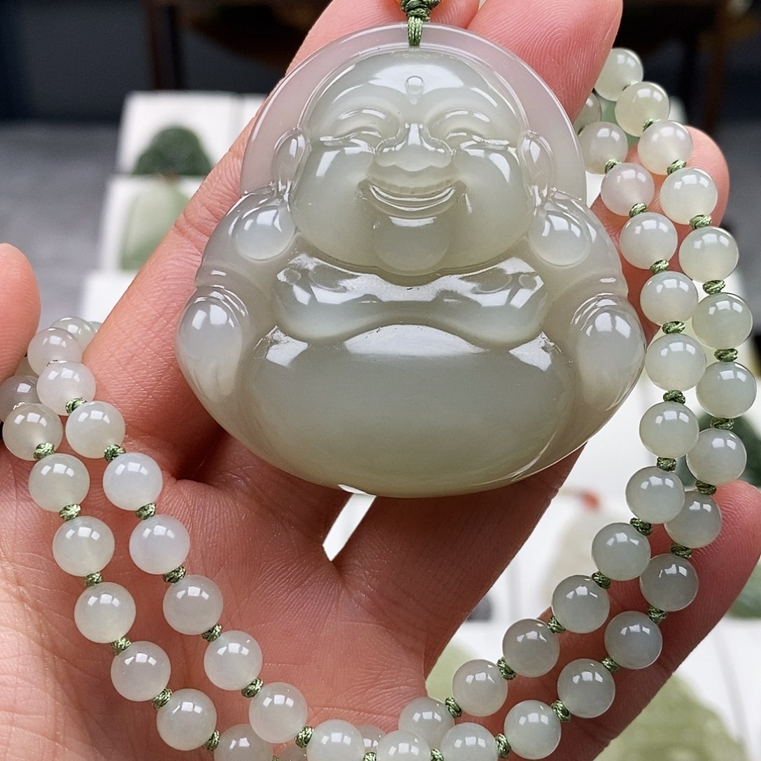 和田玉颈饰足金镶嵌50