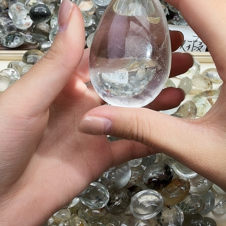 䆁****未镶嵌珠宝半成品水晶