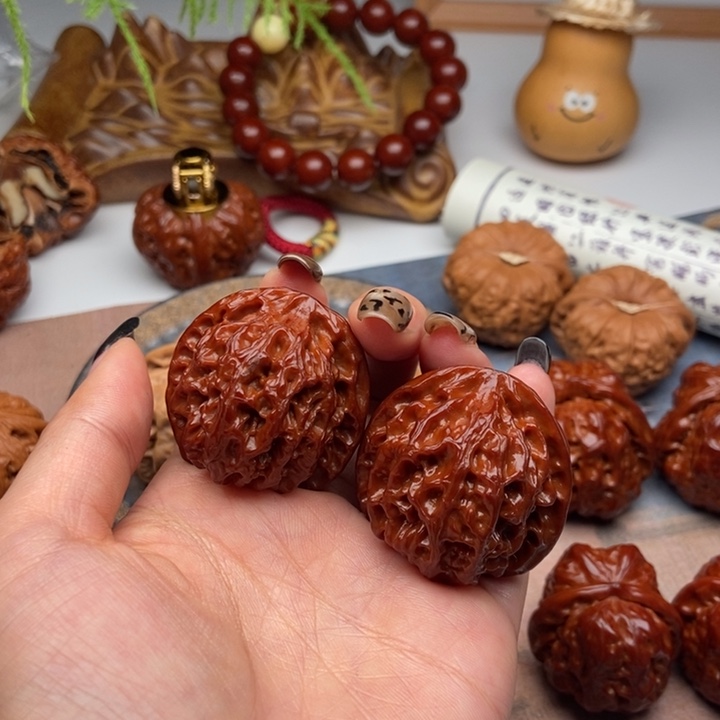 卓***娅吊坠文玩核桃苹果园苹果园苹果园