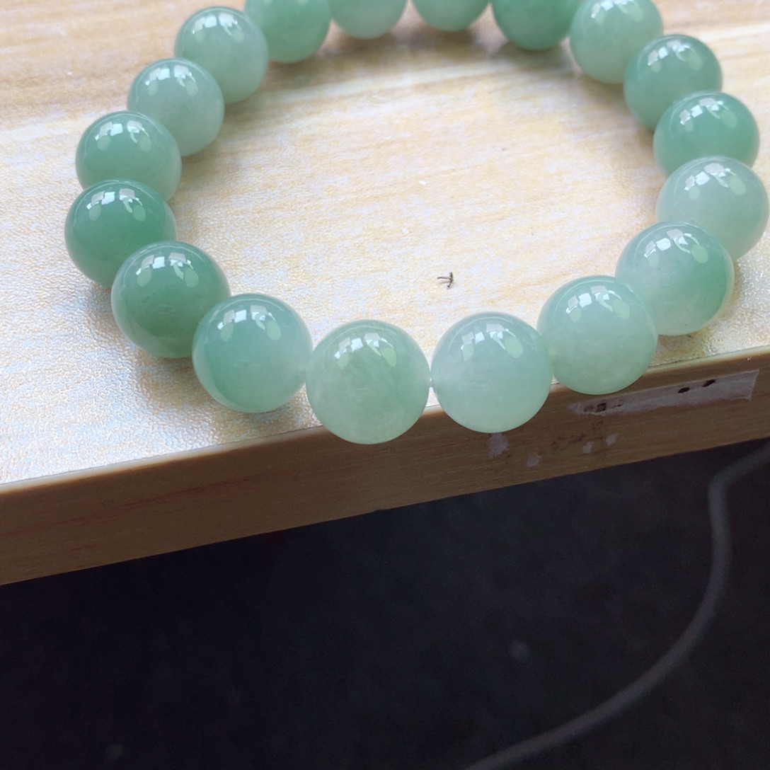 翡翠颈饰未镶嵌吊坠