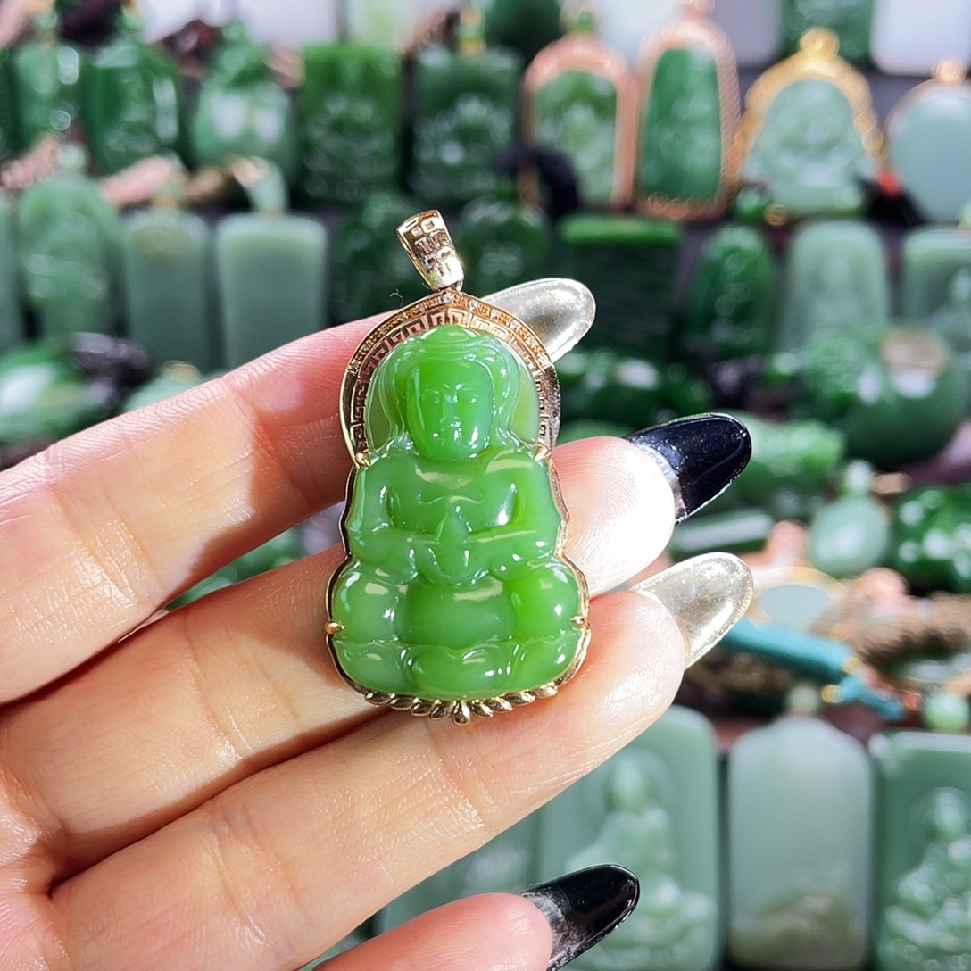 和田玉挂件18K金镶嵌星*