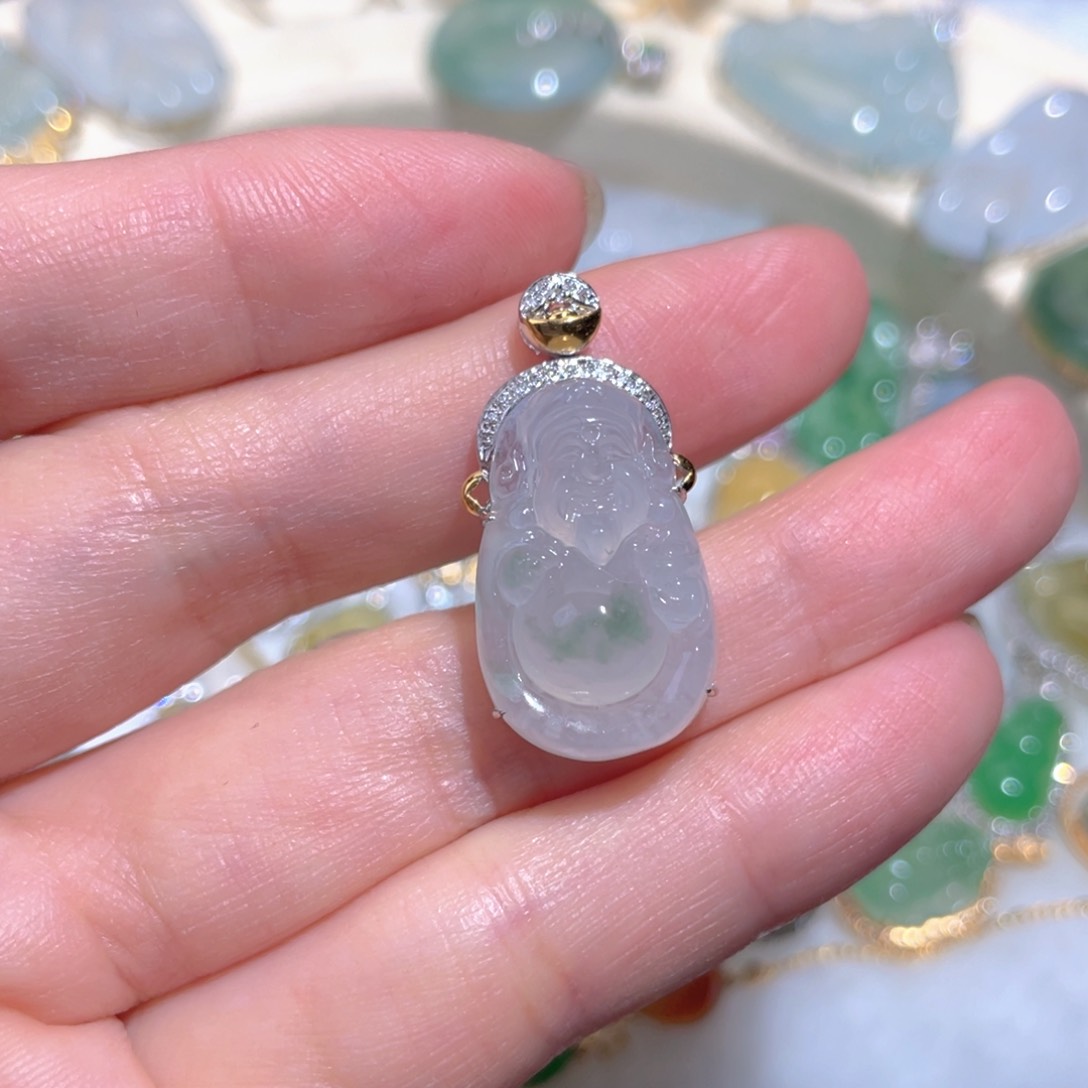 翡翠颈饰18K金镶嵌翡翠