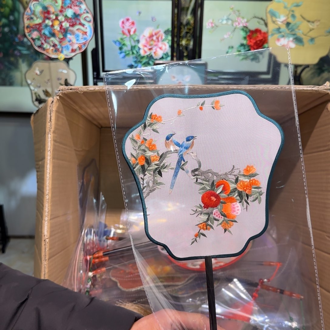 刺绣刺绣工艺精湛