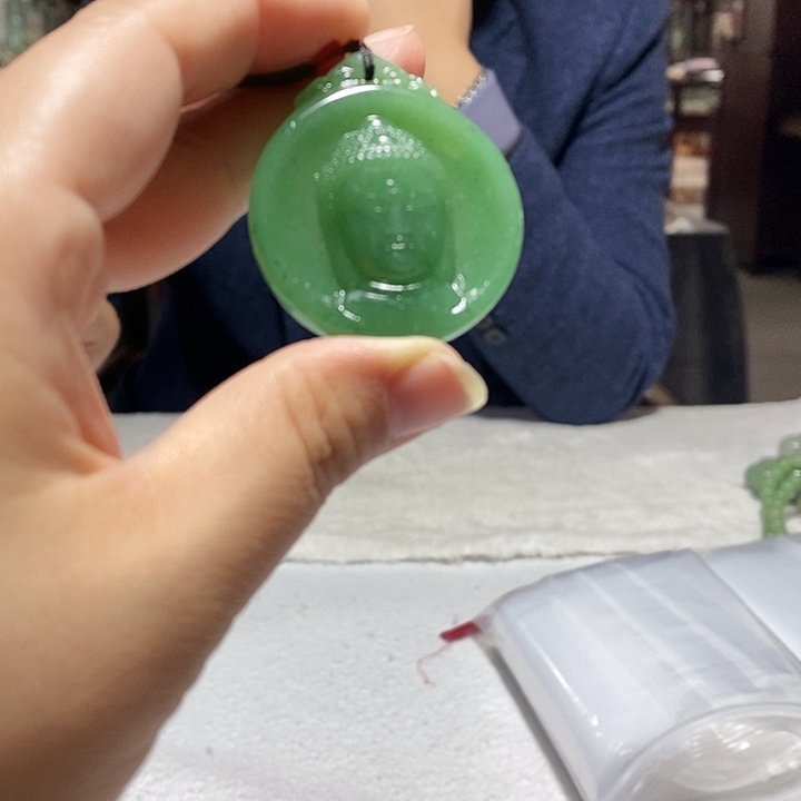 密玉（石英质玉）未镶嵌颈饰