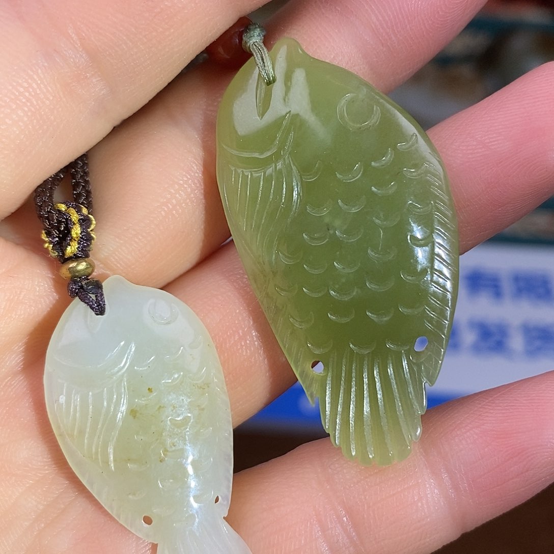 和田玉挂件未镶嵌两条鱼