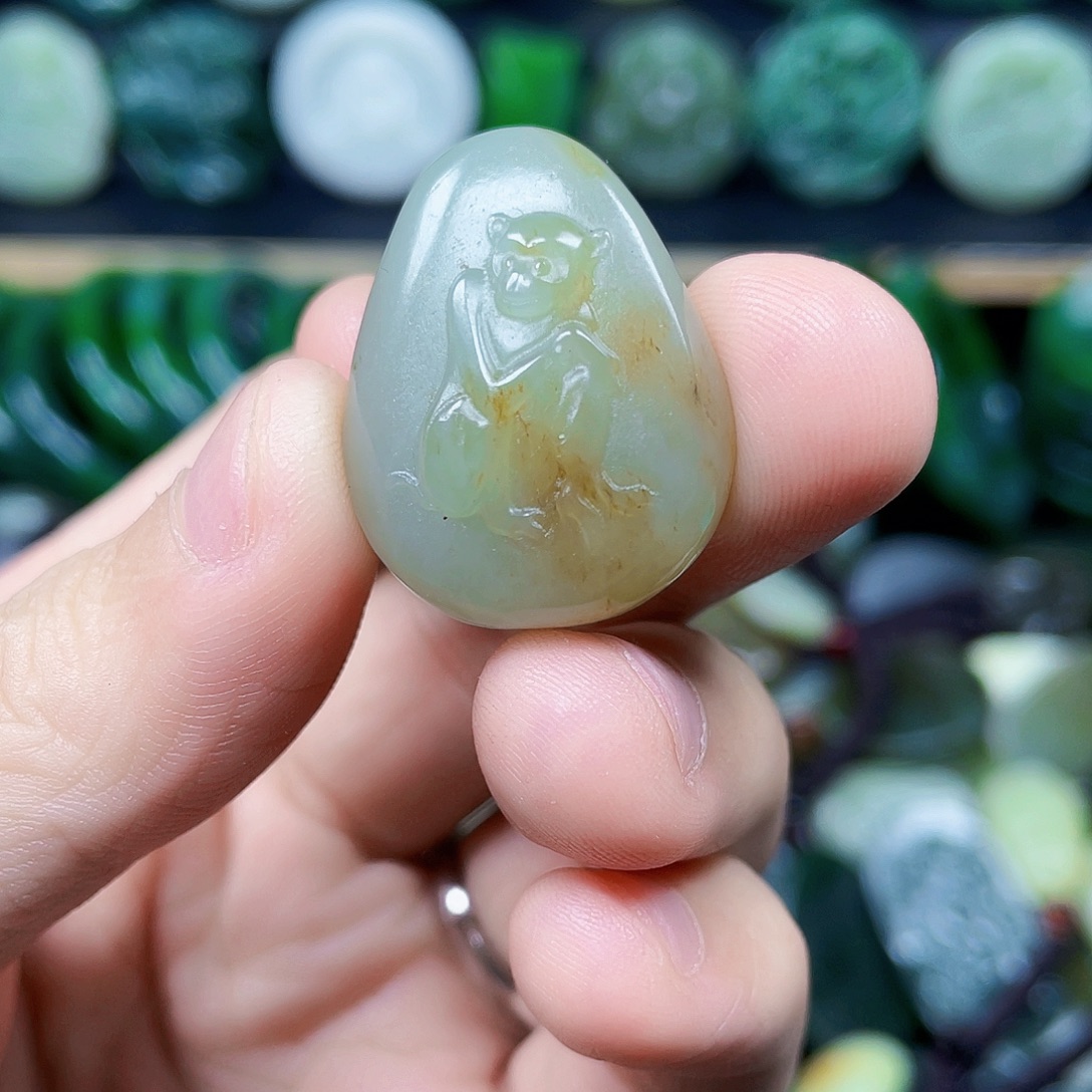 和田玉未镶嵌珠宝半成品