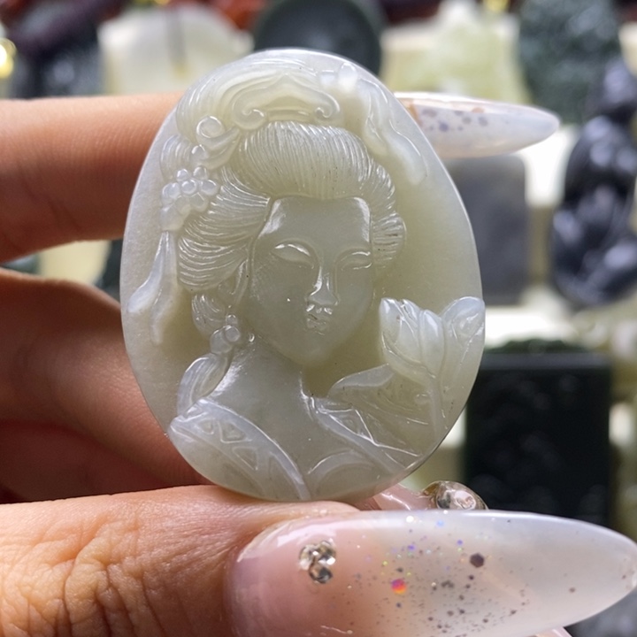 和田玉颈饰未镶嵌