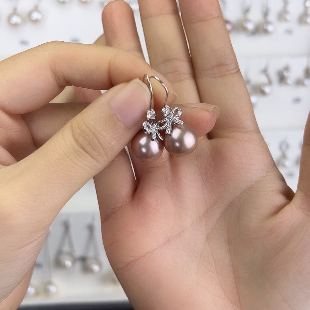 小***乐银S925镶嵌淡水珍珠耳饰