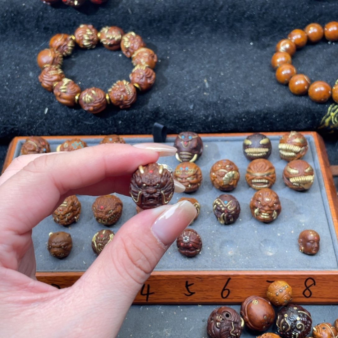 ****️紫金鼠吊坠18龙珠